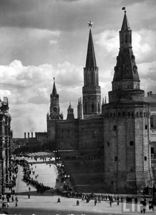 Фотографии Москвы 1941 года в американской книге «Снимая русскую войну»