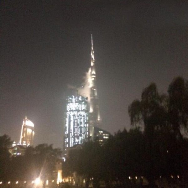 Пользователи соцсетей распространили фейк о пожаре в небоскребе Бурдж-Халифа