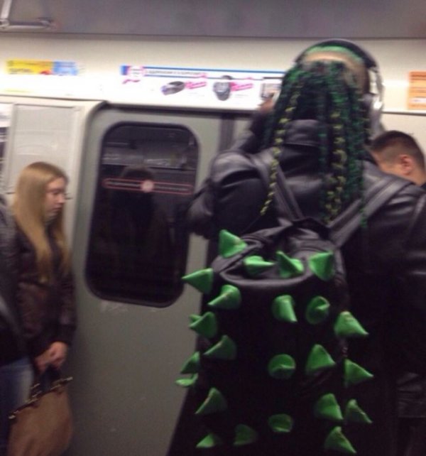 Необычные пассажиры в метро Санкт-Петербурга