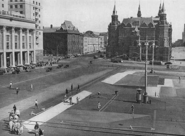 Фотографии Москвы 1941 года в американской книге «Снимая русскую войну»