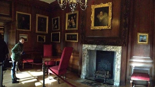 В лондонском дворце Хэмптон-Корт сфотографировали приведение «Серой леди»