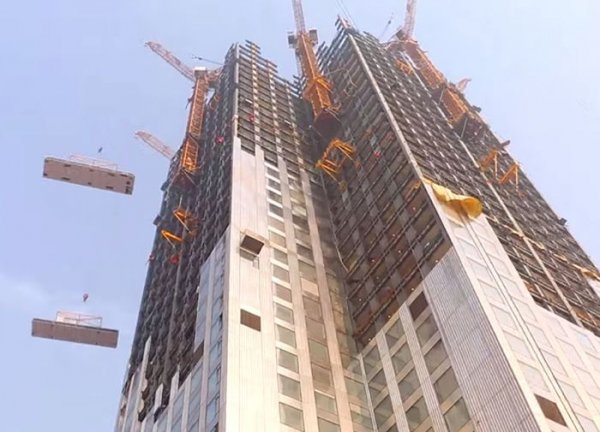 В течение 19 дней китайцы построили 57-этажный небоскреб