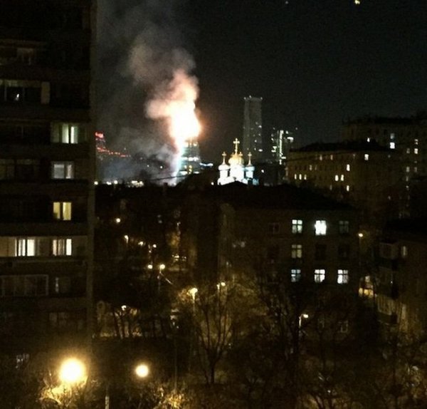 В Москве в Новодевичьем монастыре произошел пожар