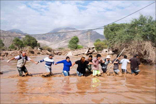 Последствия сильнейшего наводнения в Чили