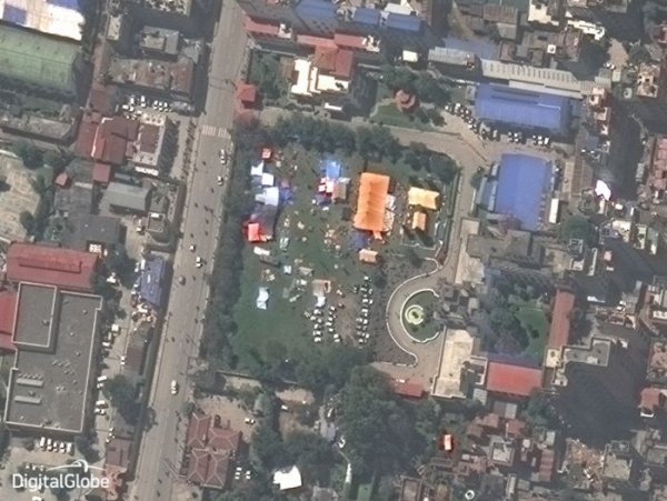 Последствия землетрясения в Непале на снимках со спутника