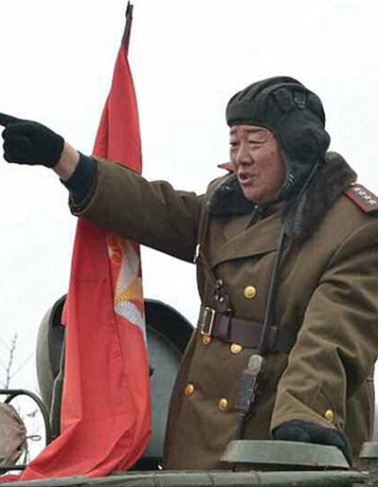 В сети появилась информация о казни министра обороны КНДР, расстрелянного из зенитной пушки