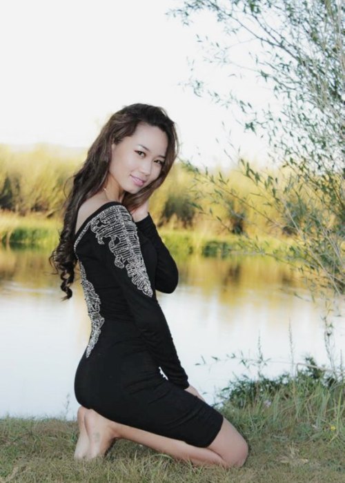 Монгольские девушки в социальных сетях