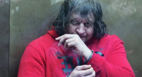 Боец Александр Емельяненко проведет в тюрьме 4,5 года