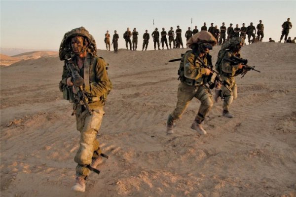 Для чего нужен бесформенный «мешок» на голове израильских военнослужащих