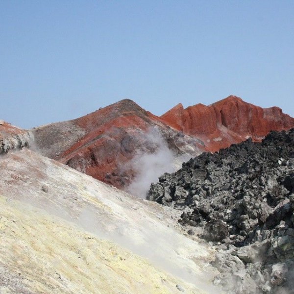 Живописные вулканы Камчатки