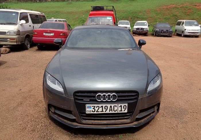  В Уганде нашли угнанные в Великобритании машины на сумму более 1,5 миллионов долларов