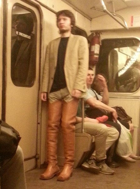 «Модники» в московском метро