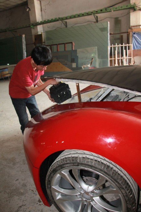 Молодой китаец построил самодельный суперкар