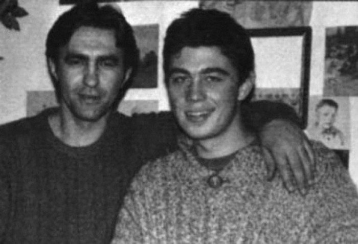 Сергей Бодров и Вячеслав Бутусов на съёмках фильма «Брат», 1997 год