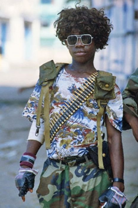 Странные наряды африканских повстанцев