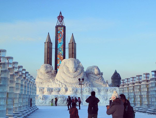 В Китае построили ледяной город, в котором пройдет Харбинский международный фестиваль льда и снега
