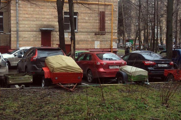 Новый способ «бронирования» парковочного места в московских дворах