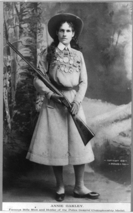 Энни Оукли - самая меткая женщина-стрелок в мире