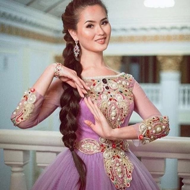 Финалистки казахстанского конкурса красоты «&#1178;аза&#1179; аруы-2016»