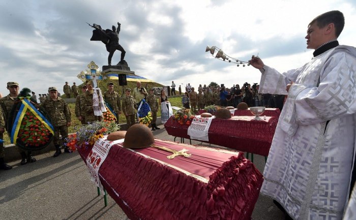 Под Киевом захоронили останки 20 солдат Красной армии