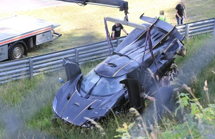  На трассе Нюрбургринг разбили гиперкар Koenigsegg One:1 за 6 миллионов долларов