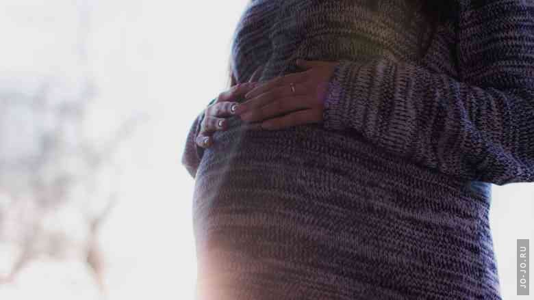 Мать девяти детей, говорит, что она на 15-м месяце беременности
