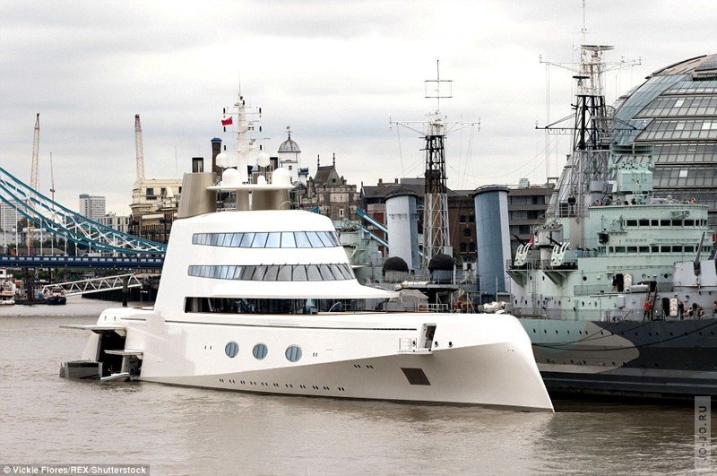Роскошная яхта миллиардера Мельниченко за 300 миллионов долларов	(10 фото)