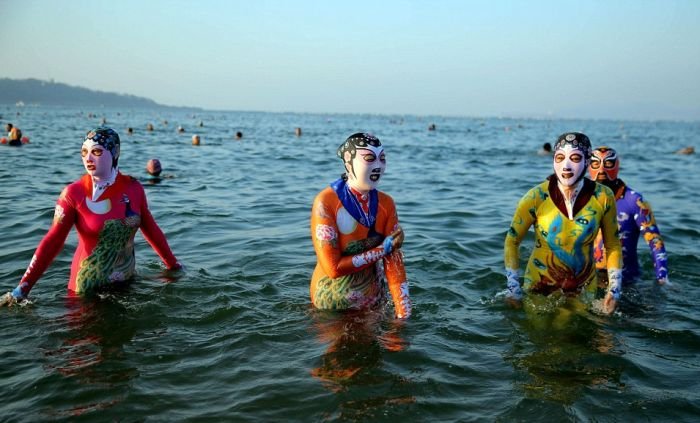  Фейскини - популярные китайские купальники (8 фото)