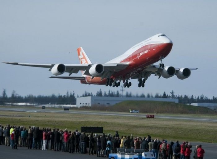  Роскошный воздушный дворец Boeing 747-8 VIP (11 фото)
