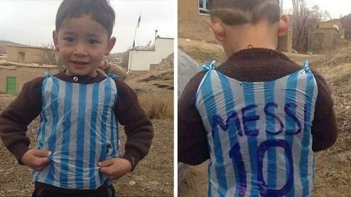 Афганский фанат Месси в майке из полиэтиленовых пакетов встретился со своим кумиром (3 фото)