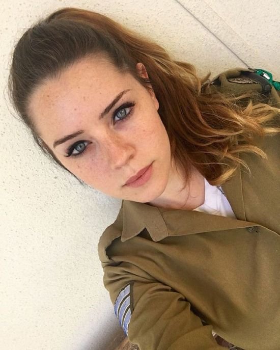 Очаровательные девушки на службе армии Израиля (31 фото)
