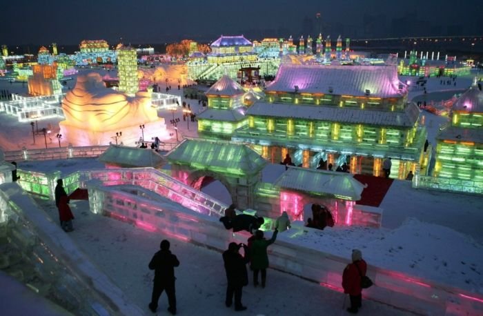  Фестиваль снега и льда в Харбине (10 фото)