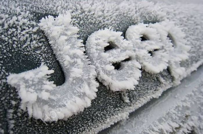  Замерзшие автомобили (50 фото)