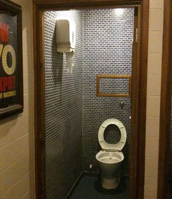  Самые странные туалеты (15 фото)