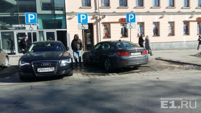 Автомобилисты Екатеринбурга, которым плевать на правила парковки (34 фото)