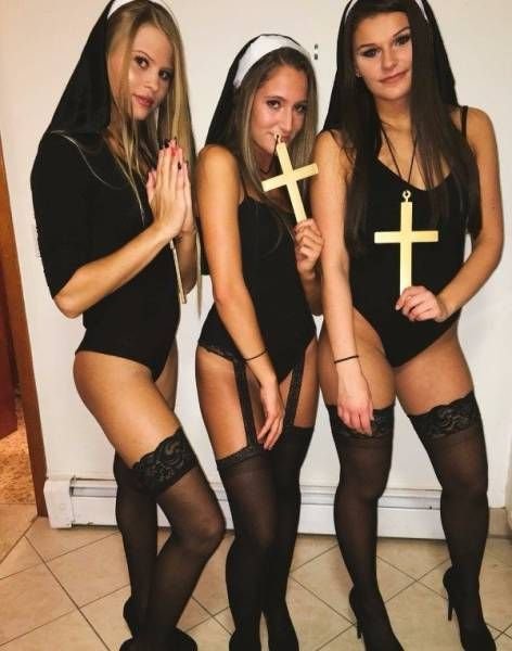 Девушки в костюмах на Хэллоуин (54 фото)