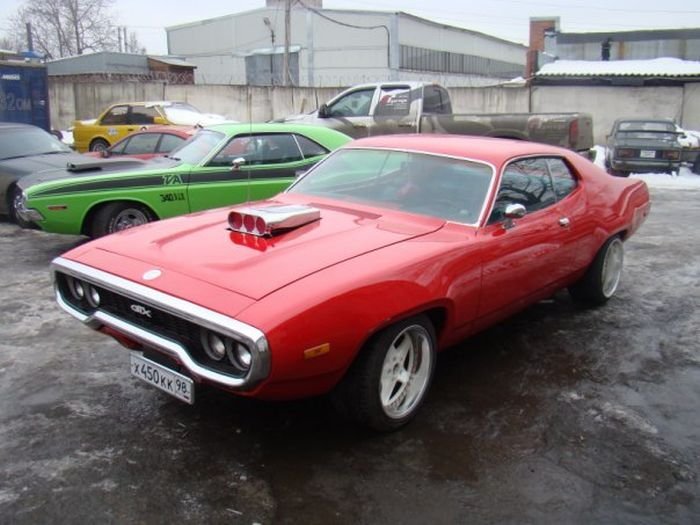     Plymouth Roadrunner 1971  (22 )