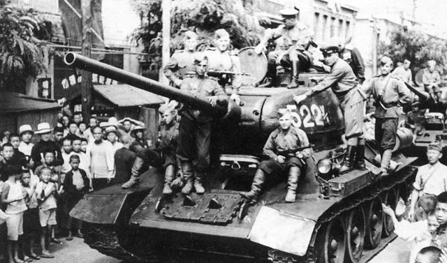 Конструктивные особенности советского танка Т-34 (20 фото) Конструктивные особенности советского танка Т-34 (20 фото)