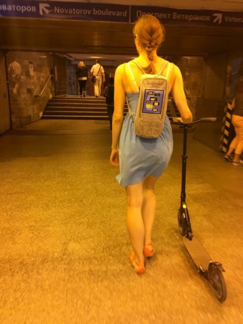 Модники и модницы в метро (28 фото)
