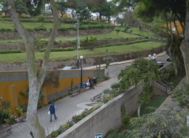 Сервис Google Maps стал причиной развода семьи из Перу (4 фото)