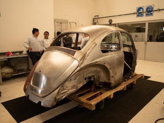 Volkswagen   Beetle,     50  (18 )