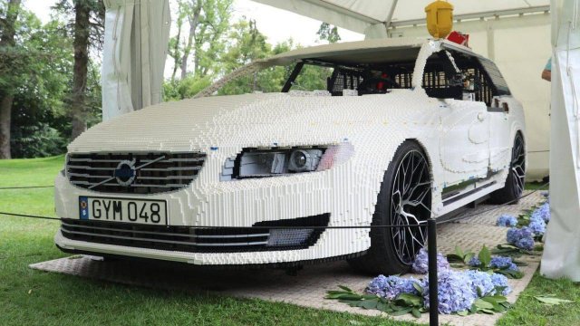 Энтузиаст LEGO из Швеции собрал Volvo V70 - это заняло у него три года