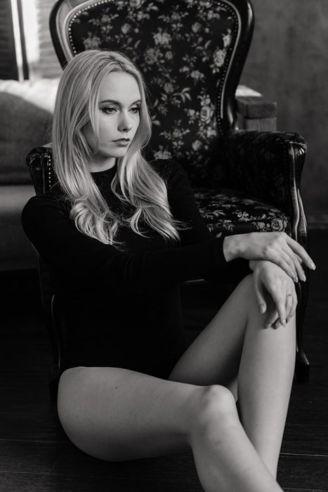 �������