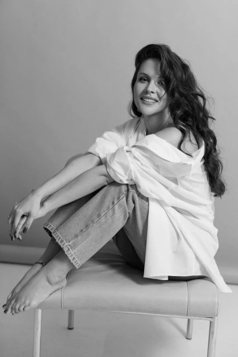 �������